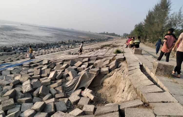 অনেকে পরিবারের সদস্যদের নিয়ে বেড়াতে যাচ্ছেন সেখানে। তবে এখনো রাস্তা-ঘাট ও অবকাঠামোগত তেমন উন্নয়ন হয়নি।