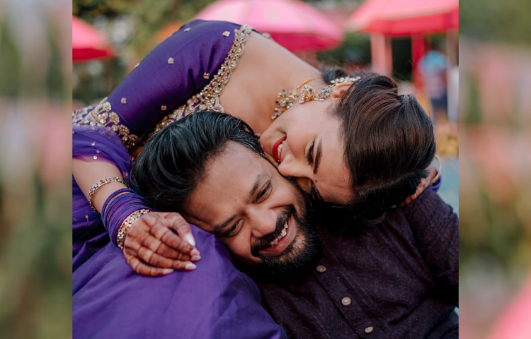 সেদিন অনুষ্ঠানের ছবি ফাঁস হলেও, দুই সপ্তাহ পর মেহজাবীন নিজেই তা প্রকাশ করলেন।