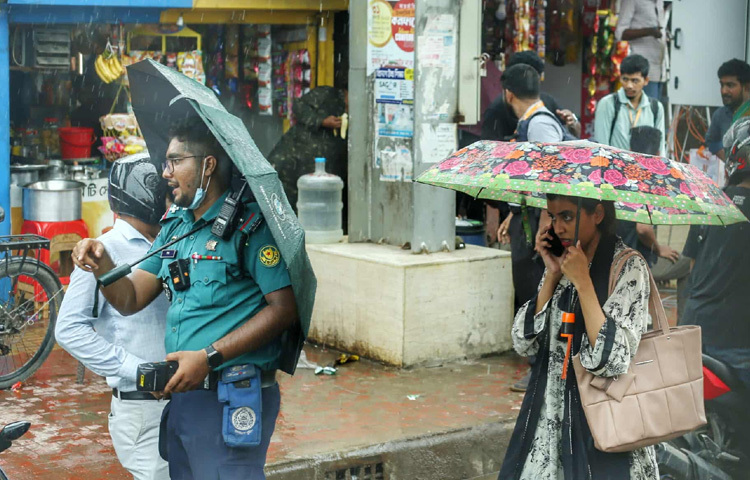 Since morning, the sky of Dhaka has been covered with clouds and it has been raining heavily. Due to this incessant rainfall, the rhythm of the city has come to a standstill.