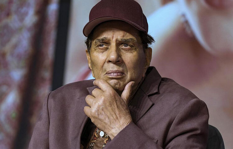 বলিউড আজ অনেক বদলে গেছে, কিন্তু ধর্মেন্দ্রর মতো স্বতঃস্ফূর্ত অভিনেতা খুব কমই পাওয়া যায়।