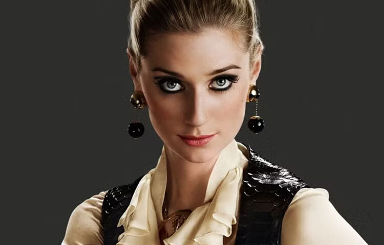 ২০১১ সালে মুক্তিপ্রাপ্ত অস্ট্রেলিয়ান ফিল্ম ‘ এ ফিউ বেস্ট ম্যান’ এ ছোট একটি চরিত্রের মাধ্যমে বড় পর্দায় তার যাত্রা শুরু হয়।