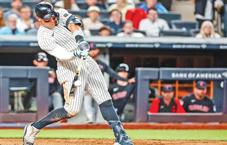 অ্যারন জাজ একাধিক রেকর্ড ভেঙে চলেছেন। তার গড়া রেকর্ডগুলো প্রতিদিন বেসবল বিশ্বের ইতিহাসে নতুন অধ্যায় লিখছে।