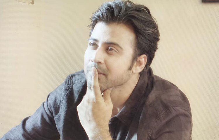 অনেকেই জানেন না আফরান নিশো গল্প লিখতে ভালোবাসেন। কয়েকটি গল্পের কাজেও সক্রিয় ছিলেন তিনি। এছাড়া সংগীতে তার অংশগ্রহণ দর্শকদের বিস্মিত করেছে। শিল্পচর্চার প্রতি তার ভালোবাসাই তাকে করে তুলেছে আরও পরিণত, বহুমাত্রিক।