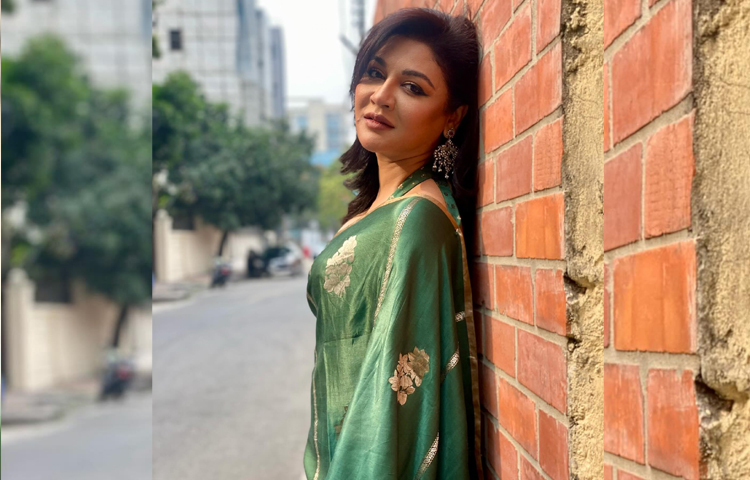 ক্যাপশনে লিখেছেন, ‘ঈদ মোবারক’। ছবি: ফেসবুক