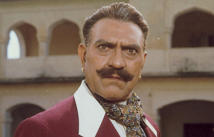 অমরেশ পুরির আন্তর্জাতিক উপস্থিতিও ছিল চোখে পড়ার মতো। স্টিভেন স্পিলবার্গ পরিচালিত ‘ইন্ডিয়ানা জোন্স অ্যান্ড দ্য টেম্পল অব ডুম’ (১৯৮৪) ছবিতে তিনি ভয়ানক পুরোহিত মোলা রাম চরিত্রে অভিনয় করেন, যা বিশ্বদর্শকের কাছেও প্রশংসিত হয়।