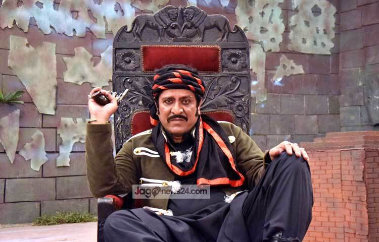 এরপর ‘প্রেমের সমাধি’, ‘শেষ ঠিকানা’, ‘জিদ্দী’, ‘বিদ্রোহী প্রেমিক’, ‘তুমি শুধু তুমি’, ‘বাবা কেন চাকর’, ‘রঙিন উজান ভাটি’, ‘ভালবাসার ঘর’সহ বেশ কিছু জনপ্রিয় সিনেমায় কাজ করেছেন তিনি।