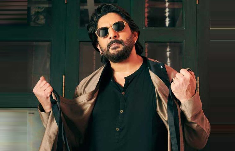 মাইকেল জ্যাকসন-এর স্টাইলে ডান্স করতেন আরশাদ। এমনকি ভারতের জাতীয় ডান্স চ্যাম্পিয়নশিপও জিতেছেন তিনি।