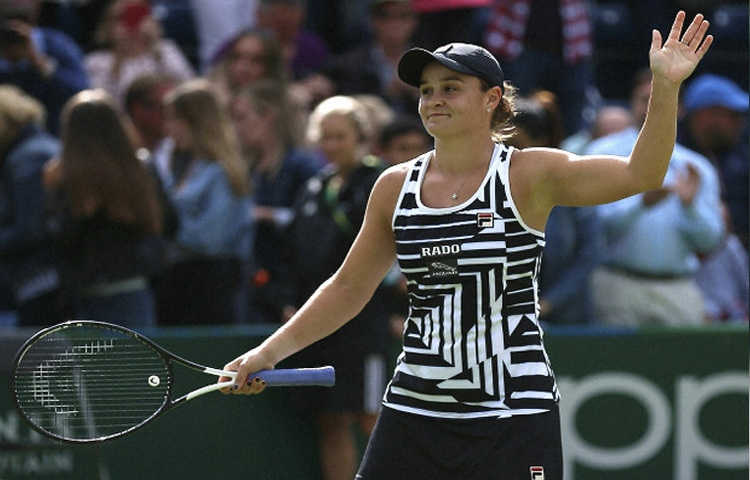 ২০২১ সালে উইম্বলডন এবং ২০২২ সালে অস্ট্রেলিয়ান ওপেন জিতে প্রমাণ করে দেন শুধু সেরা নন, তিনিই আধুনিক টেনিসের এক অনন্য মুখ।