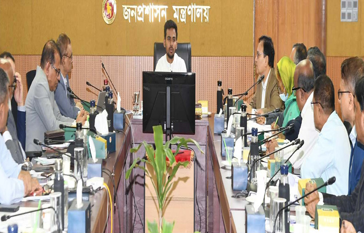 জনপ্রশাসন মন্ত্রণালয়ের সম্মেলনকক্ষে ‘তারুণ্যের উৎসব ২০২৫’ উদযাপন সংক্রান্ত সিদ্ধান্ত ও পরিকল্পনা প্রণয়নের লক্ষ্যে জাতীয় কমিটির সভায় সভাপতিত্ব করেন যুব ও ক্রীড়া উপদেষ্টা আসিফ মাহমুদ সজীব ভূঁইয়া। ছবি: পিআইডি