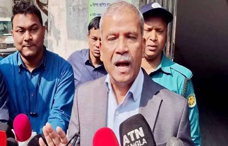 ভারতের চাপে আইসিসি কোনো অযৌক্তিক শর্ত চাপিয়ে দিলে বাংলাদেশ তা মানবে না বলে মন্তব্য করেছেন যুব ও ক্রীড়া এবং আইন উপদেষ্টা আসিফ নজরুল।