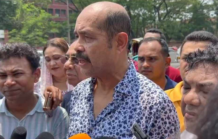 ঢাকা উত্তর সিটি করপোরেশনের (ডিএনসিসি) চিফ হিট অফিসার বুশরা আফরিন তার কাজের জন্য এক টাকাও বেতন পান না বলে জানিয়েছেন ডিএনসিসি মেয়র আতিকুল ইসলাম। ছবি: মুসা আহম্মেদ