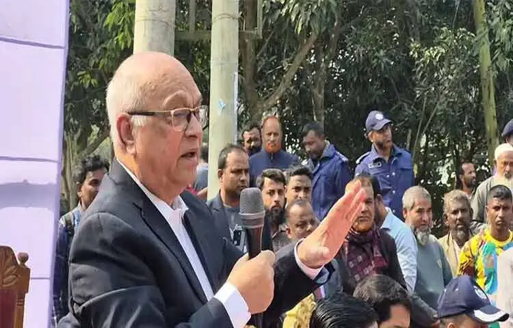 মুক্তিযুদ্ধ বিষয়ক মন্ত্রণালয় এবং দুর্যোগ ব্যবস্থাপনা ও ত্রাণ মন্ত্রণালয়ের উপদেষ্টা ফারুক-ই-আজম বীর প্রতীক বলেছেন, নতুন ভোটাররা এবারই প্রথম সংসদ সদস্য নির্বাচনের পাশাপাশি রাষ্ট্রের চরিত্র বদলে দেওয়ার সুযোগ পেয়েছে। এই সুযোগ কাজে লাগিয়ে আগামীর বৈষম্যহীন বাংলাদেশ গড়তে হবে।