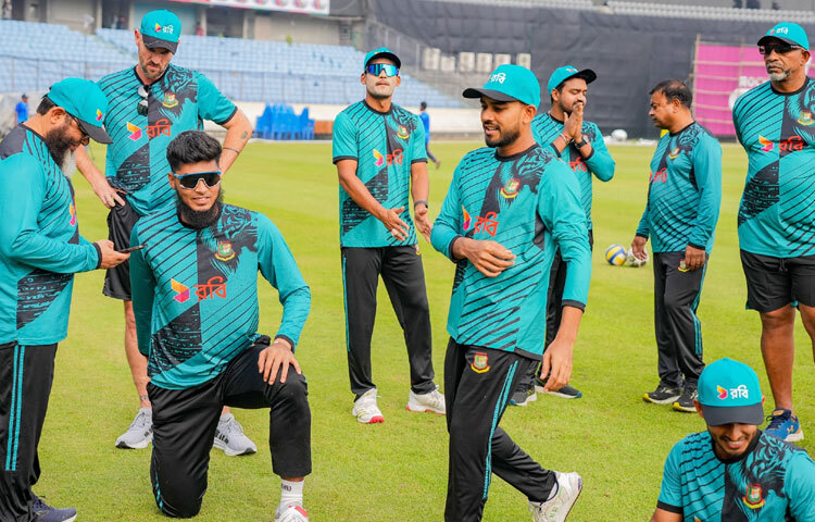 নজমুল হোসেন শান্তর ফর্ম এখনও উদ্বেগের কারণ, যদিও তাকে বাড়তি সুযোগ দিচ্ছে টিম ম্যানেজমেন্ট।