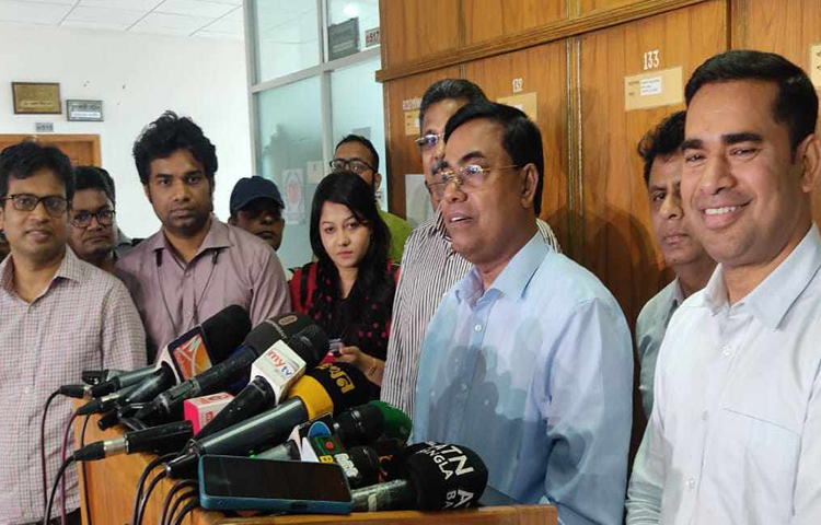 যৌথ অভিযান থাকায় বান্দরবানের তিন উপজেলায় নির্বাচন স্থগিত করেছে নির্বাচন কমিশন (ইসি)। ছবি: মফিজুল সাদিক