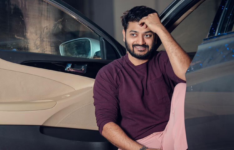 অভিনয়ের পাশাপাশি বাপ্পী চৌধুরী ফ্যাশন সেন্সের জন্যও পরিচিত। সোশ্যাল মিডিয়ায় তার উপস্থিতি, স্টাইলিশ লুক, আধুনিক গেটআপ সব মিলিয়ে তিনি তরুণদের কাছে ট্রেন্ডসেটার। যেখানেই যান, লাইট-ক্যামেরার বাইরে থেকেও তার ব্যক্তিত্ব আকর্ষণ করে সবার দৃষ্টি।