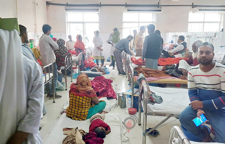 বরিশাল শের-ই-বাংলা মেডিকেল কলেজ হাসপাতালে শীতজনিত রোগে গত ৬ দিনে চিকিৎসাধীন পাঁচ শিশুর মৃত্যু হয়েছে। এসময়ে চিকিৎসা নিয়েছে ১৮৩ শিশু। ছবি: শাওন খান