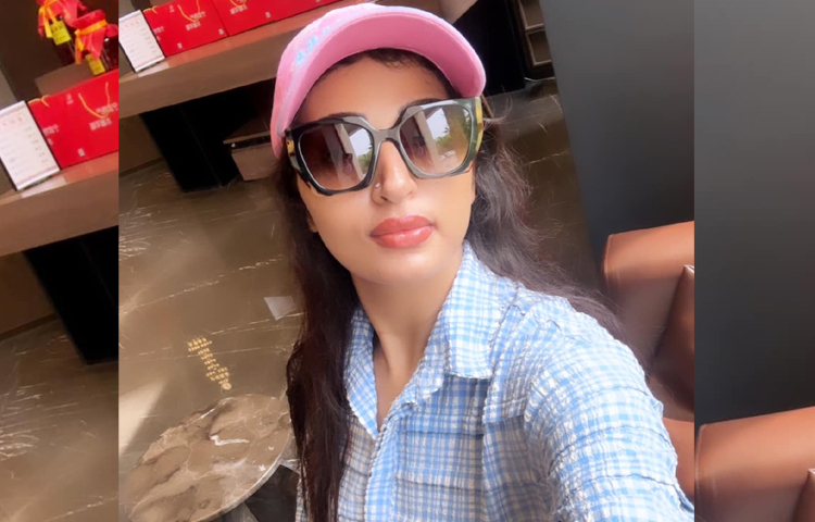 সম্প্রতি ফেসবুকে নিজের কিছু ছবি শেয়ার করেছেন তিনি। সেই ছবিগুলো চীনে তুলেছেন এই নায়িকা। ছবি: ফেসবুক থেকে