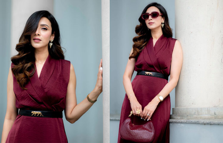 বারগান্ডি টোনের সঙ্গেই মানানসই একটি স্টাইলিশ হ্যান্ডব্যাগ নিয়েছেন তিনি। আর পুরো লুকে শার্পনেস যোগ করেছে তার গুচির ম্যাচিং সানগ্লাস একেই বলে নিখুঁত কো-অর্ডিনেশন।