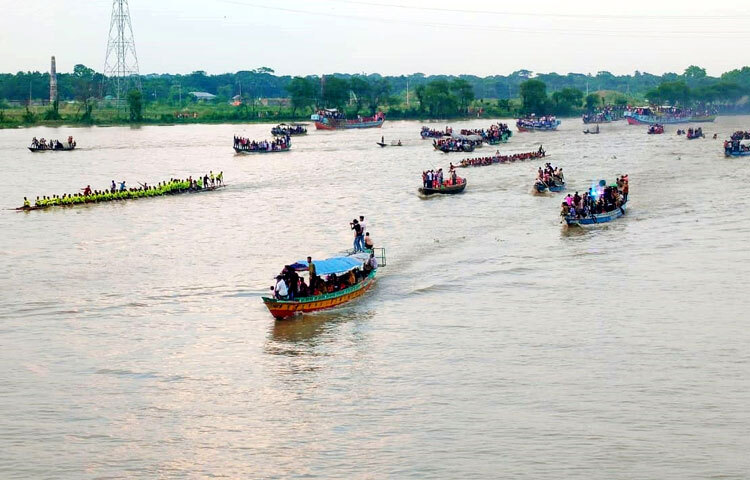 প্রতিযোগিতায় নড়াইল, খুলনা ও গোপালগঞ্জ জেলা হতে আসা ৩টি নৌকা অংশগ্রহণ করে। বাংলাদেশ জাতীয়তাবাদী দল বিএনপির ৪৭ তম প্রতিষ্ঠাবার্ষিকী উপলক্ষে জেলা বিএনপির সভাপতি বিশ্বাস জাহাঙ্গীর আলমের উদ্যোগে এ প্রতিযোগিতা অনুষ্ঠিত হয়।