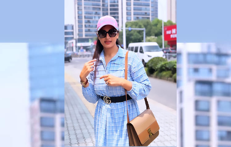 স্বামী অনন্ত জলিলের সঙ্গে বিশ্বের বিভিন্ন দেশে ঘুরে বেড়ান এই নায়িকা। ছবি: ফেসবুক থেকে