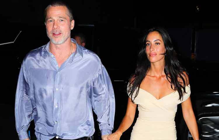 ব্র্যাড পিটের ব্যক্তিজীবন বরাবরই গণমাধ্যমের আগ্রহের কেন্দ্রবিন্দুতে ছিল। সম্পর্ক, বিবাহ, বিচ্ছেদ সবকিছুই হয়েছে প্রকাশ্য আলোচনার বিষয়। তবুও তিনি নিজেকে ভেঙে পড়তে দেননি। বরং ব্যক্তিগত অভিজ্ঞতা থেকে পাওয়া উপলব্ধি তার অভিনয়কে করেছে আরও পরিণত ও বাস্তবধর্মী।