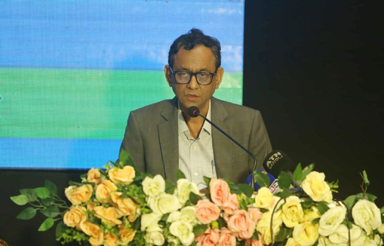 ক্যাব সভাপতি এ. এইচ. এম. সফিকুজ্জামান বলেন, বিএসটিআই শিল্পের মানোন্নয়নে গুরুত্বপূর্ণ ভূমিকা রাখছে। তবে জনগণের ধারণা সেই পরিমাণ ইতিবাচক নয়। এ্যালোকেশন অব বিজনেস অনুযায়ী হালাল সনদ প্রদান বিএসটিআই’র দায়িত্ব এবং তাদের আন্তর্জাতিক মানের হালাল ল্যাবরেটরি রয়েছে। হালাল সনদকে যথাযথভাবে প্রমোট করা গেলে ২০৩০ সালের মধ্যে বাংলাদেশের হালাল পণ্যের রপ্তানি বিলিয়ন ডলারে পৌঁছাতে পারে।