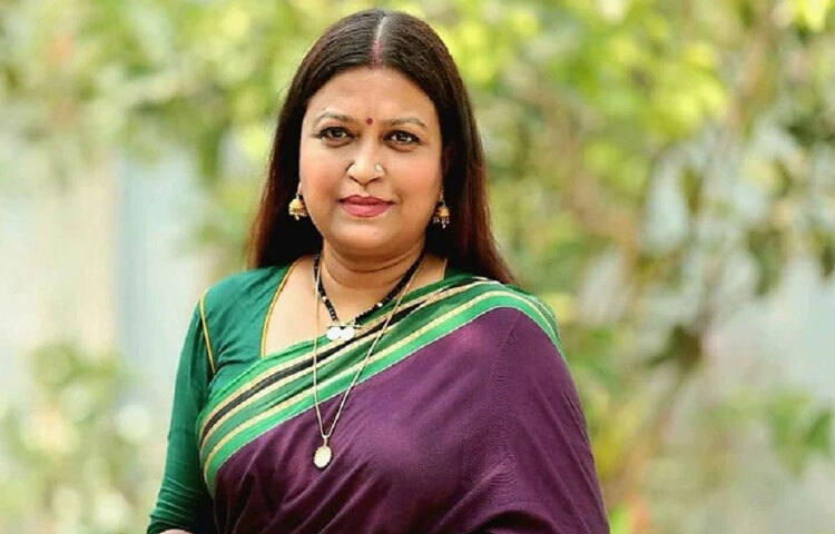 চয়নিকা চৌধুরীর প্রথম দিকে বেশিরভাগ কাজ ছিল ছোট পর্দায় নাটক, টেলিফিল্ম। সময়ের সঙ্গে সঙ্গে বদলে গেছে তার কাজ। দীর্ঘ ২৪ বছর, এই সময়ে নিয়মিত কাজ করেছেন, নতুন ধারার নাটক, নাট্যচিত্র ও ‘ঈদ স্পেশাল’ থেকে শুরু করে ওয়েব এবং সিনেমা।