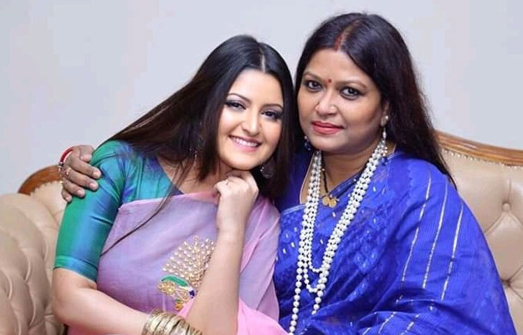 তার এই কাজ শুধু ‘নির্মাণ’ নয়, নতুন প্রজন্মকে পথ দেখানো, ভঙ্গি ও ধারার পরিবর্তন আনা।