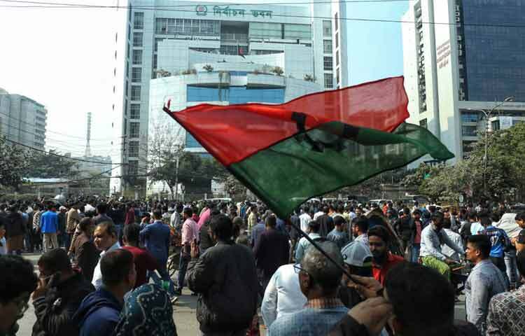 বিশেষ রাজনৈতিক দলের প্রত্যক্ষ প্রভাব ও হস্তক্ষেপে শাহজালাল বিজ্ঞান ও প্রযুক্তি বিশ্ববিদ্যালয় ছাত্র সংসদ নির্বাচন বিষয়ে নির্বাচন কমিশনের নজিরবিহীন ও বিতর্কিত প্রজ্ঞাপন জারি, যা বিশ্ববিদ্যালয়ের গণতান্ত্রিক চর্চার জন্য অশনিসংকেত।