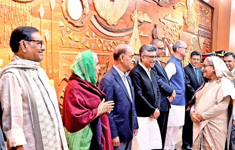 মিউনিখ সিকিউরিটি কনফারেন্স (এমএসসি) ২০২৪-এ যোগ দিতে তিনদিনের সরকারি সফরে আজ সকালে জার্মানির উদ্দেশ্যে যাত্রা করেছেন প্রধানমন্ত্রী শেখ হাসিনা।  ছবি: ইয়াসিন কবির জয়