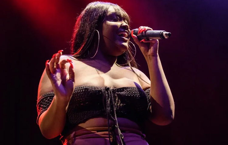 বর্তমানে কাপকেক শুধুই গায়কী দিয়ে নয়, নিজের কণ্ঠে এক নতুন ফেমিনিজমের ভাষা তৈরি করেছেন। তিনি প্রমাণ করেছেন, একটি নারী কণ্ঠ কতটা শক্তিশালী হতে পারে যদি তাকে নিজের মতো করে বলার স্বাধীনতা দেওয়া হয়।