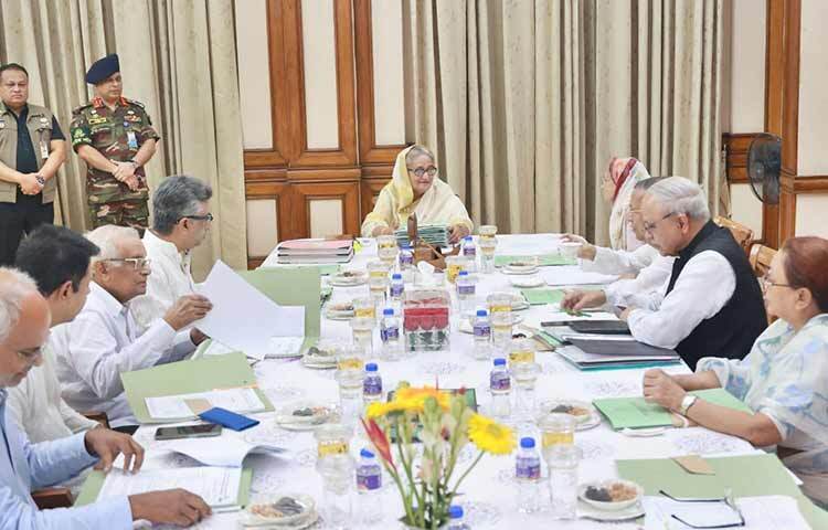 প্রধানমন্ত্রী শেখ হাসিনার সভাপতিত্বে জাতির পিতা বঙ্গবন্ধু শেখ মুজিবুর রহমান মেমোরিয়াল ট্রাস্টের নিয়মিত বৈঠক অনুষ্ঠিত হয়েছে। আজ সকালে প্রধানমন্ত্রীর সরকারি বাসভবন গণভবনে এ বৈঠক অনুষ্ঠিত হয়। ছবি: ইয়াসিন কবির জয়