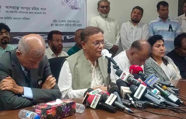 চিকিৎসার জন্য বিএনপি মহাসচিব মির্জা ফখরুল ইসলাম আলমগীর ও স্থায়ী কমিটির সদস্য মির্জা আব্বাস বর্তমানে সিঙ্গাপুরে অবস্থান করছেন। তবে চিকিৎসার নামে তারা কোনো ষড়যন্ত্র করতে গেছেন কি না- এমন প্রশ্ন তুলেছেন তথ্য ও সম্প্রচার মন্ত্রী ড. হাছান মাহমুদ। আজ জাতীয় প্রেস ক্লাবের জহুর হোসেন চৌধুরী হলে এক আলোচনা সভায় তিনি একথা বলেন। ছবি: জাগো নিউজ