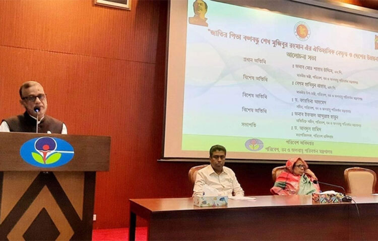 দেশে আবারও বিচারবহির্ভূত হত্যাকাণ্ডের ঘটনা ঘটছে বলে মন্তব্য করেছেন বিএনপি মহাসচিব মির্জা ফখরুল ইসলাম আলমগীর। আজ বিকেলে রাজধানীর ইঞ্জিনিয়ার ইনস্টিটিউশনে জাতীয়তাবাদী মুক্তিযোদ্ধা দল আয়োজিত ‘মুক্তিযোদ্ধা গণ সমাবেশে’ প্রধান অতিথির বক্তব্য তিনি এসব কথা বলেন। ছবি: বিপ্লব দিক্ষিৎ