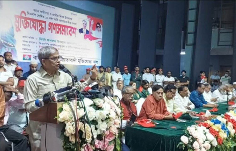 সুন্দরবনে গমনকারী পর্যটকদের সিঙ্গেল ইউজ প্লাস্টিক সামগ্রী নিতে দেওয়া হবে না বলে জানিয়েছেন পরিবেশ, বন ও জলবায়ু পরিবর্তনমন্ত্রী মো. শাহাব উদ্দিন। আজ স্বাধীনতা দিবস উদযাপন উপলক্ষে রাজধানীতে এক আলোচনা সভায় প্রধান অতিথির বক্তব্যে তিনি এ কথা বলেন। ছবি: জাগো নিউজ