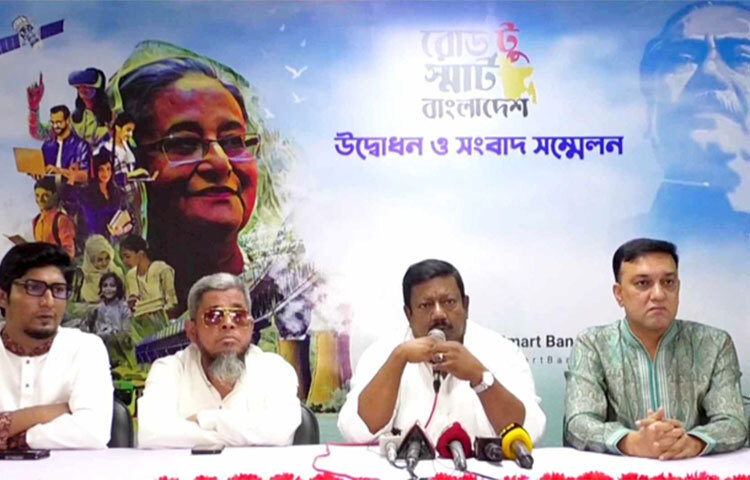 আওয়ামী লীগের জাতীয় নির্বাচন পরিচালনা কমিটির প্রধান সমন্বয়ক ও সাবেক সচিব কবির বিন আনোয়ার বলেছেন, এদেশে দ্রব্যমূল্য বৃদ্ধির জন্য সিন্ডিকেট দায়ী। আজ দুপুরে ময়মনসিংহ মহানগর আওয়ামী লীগ আয়োজিত রোড টু স্মার্ট বাংলাদেশ কর্মসূচি উদ্বোধন ও সংবাদ সম্মেলনে তিনি একথা বলেন। ছবি: জাগো নিউজ