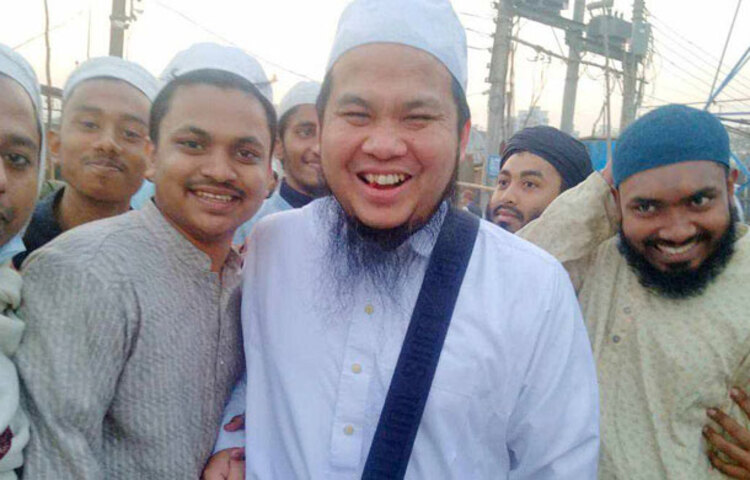 বিশ্ব ইজতেমার দ্বিতীয় পর্বে অংশ নিতে ময়দানে এসেছেন মালয়েশিয়ায় আলোচিত সমাজকর্মী ওস্তাদ ইবিট লিও। ছবি: জাগো নিউজ