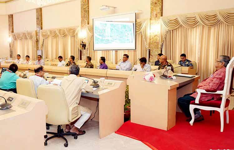 রাষ্ট্রপতি মো. সাহাবুদ্দিন আজ বঙ্গভবনে পাবনা জেলার উন্নয়নে গৃহীত বিভিন্ন প্রকল্প উপস্থাপনা প্রত্যক্ষ করেন। ছবি: ইয়াসিন কবির জয়