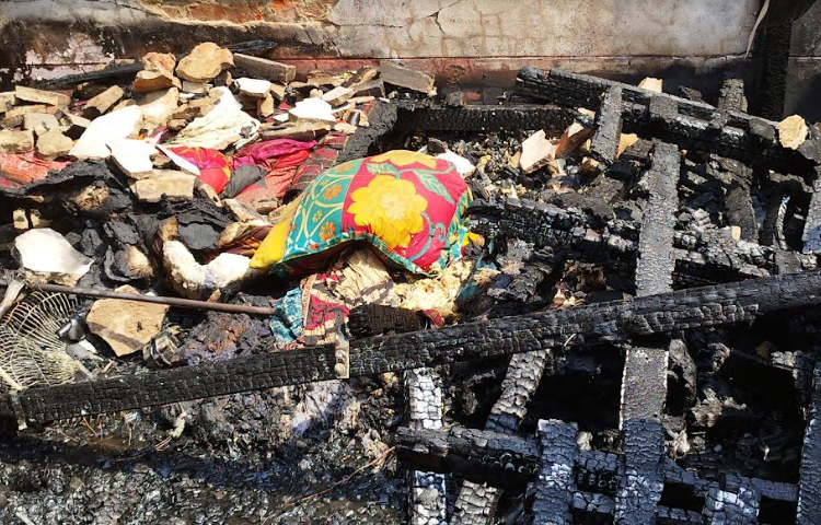 আগুন লাগার প্রকৃত কারণ ও ক্ষয়-ক্ষতির চূড়ান্ত পরিমাণ তদন্ত সাপেক্ষে জানা যাবে বলে জানিয়েছেন ফায়ার সার্ভিস অ্যান্ড সিভিল ডিফেন্সের স্টেশন অফিসার আবদুল মজিদ। ছবি: আবদুল্লাহ আল-মামুন