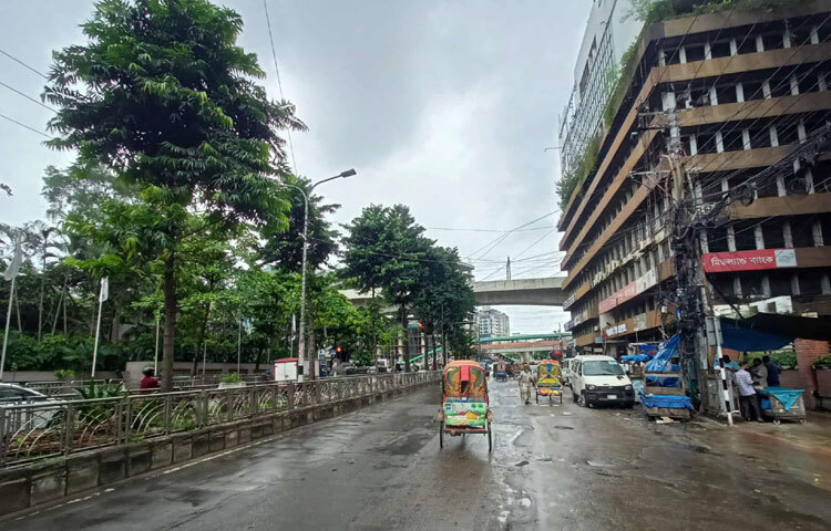 সাপ্তাহিক ছুটির সঙ্গে দুর্গাপূজার ছুটি মিলিয়ে ১ অক্টোবর থেকে ৪ অক্টোবর পর্যন্ত ছুটি রয়েছে সরকারি অফিস, ব্যাংক ও আর্থিক প্রতিষ্ঠানগুলোতে।