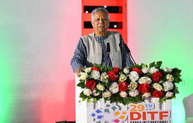 রাজধানীর পূর্বাচলে বাংলাদেশ চায়না ফ্রেন্ডশিপ এক্সিবিশন সেন্টারে ২৯তম ঢাকা আন্তর্জাতিক বাণিজ্য মেলা-২০২৫ উদ্বোধনী অনুষ্ঠানে প্রধান অতিথির বক্তৃতা দিয়েছেন প্রধান উপদেষ্টা প্রফেসর মুহাম্মদ ইউনূস।