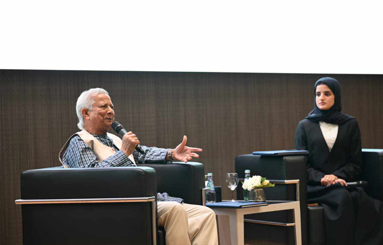 বিশ্বকে এগিয়ে নিতে থ্রি জিরো ক্লাব গঠনের জন্য তরুণদের প্রতি আহ্বান জানিয়েছেন অন্তর্বর্তী সরকারের প্রধান উপদেষ্টা অধ্যাপক মুহাম্মদ ইউনূস। ছবি: সিএ প্রেস উইং