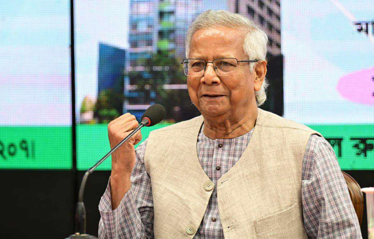 ঢাকায় আগারগাঁওয়ে মাইক্রোক্রেডিট রেগুলেটরী অথরিটি ভবনের উদ্বোধন অনুষ্ঠানে বক্তৃতা করেন প্রধান উপদেষ্টা প্রফেসর মুহাম্মদ ইউনূস। ছবি: পিআইডি