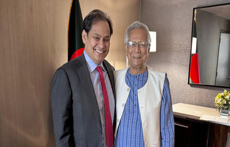 যুক্তরাষ্ট্রভিত্তিক প্রখ্যাত বিনিয়োগকারী ও স্ন্যাপচ্যাটের সাবেক প্রধান কৌশল কর্মকর্তা (সিএসও) ইমরান খান বাংলাদেশের ফিনটেক, স্বাস্থ্যখাত এবং সামাজিক ব্যবসায় বিনিয়োগের আগ্রহ প্রকাশ করেছেন। ছবি: প্রেস উইং