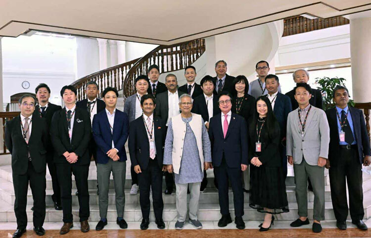 বাংলাদেশ থেকে ১ লাখ দক্ষ কর্মী নিয়োগের ক্ষেত্রে অগ্রগতি জানাতে জাপানের ন্যাশনাল বিজনেস সাপোর্ট কম্বাইন্ড কো-অপারেটিভস’র (এনবিসিসি) প্রতিনিধিদল প্রধান উপদেষ্টা অধ্যাপক মুহাম্মদ ইউনূসের সঙ্গে সাক্ষাৎ করেছেন।