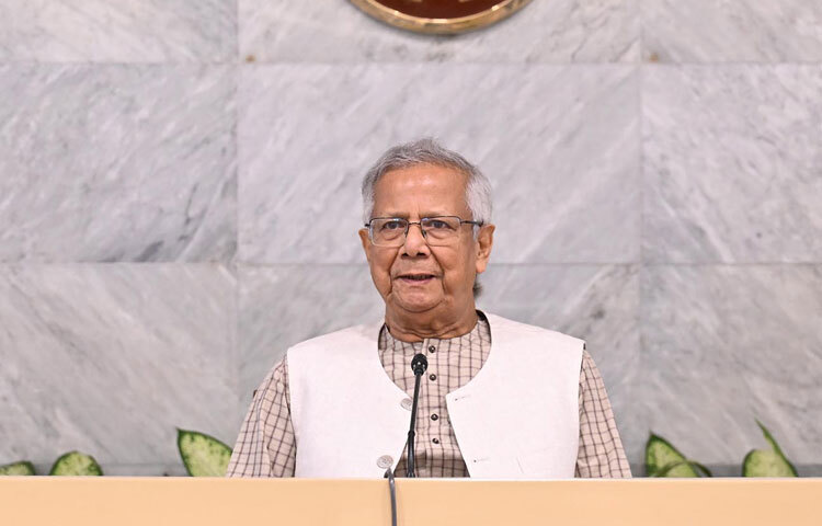 প্রধান উপদেষ্টা প্রফেসর মুহাম্মদ ইউনূস ঢাকায় তেজগাঁওয়ে তার কার্যালয়ে উপদেষ্টা পরিষদের সভায় সভাপতিত্ব করেন। ছবি: পিআইডি