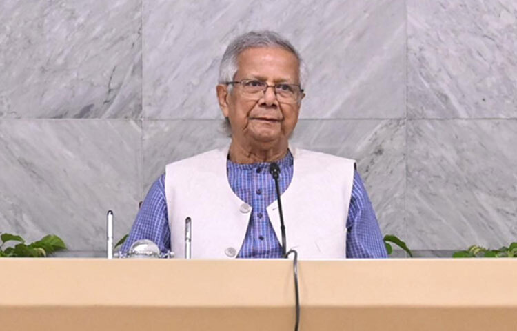 রাজধানীর কড়াইল বস্তিতে ভয়াবহ অগ্নিকাণ্ডে গভীর উদ্বেগ ও সমবেদনা জানিয়েছেন প্রধান উপদেষ্টা অধ্যাপক মুহাম্মদ ইউনূস। তিনি এ ঘটনায় আহতদের দ্রুত আরোগ্য কামনা করে ক্ষতিগ্রস্তদের পুনর্বাসনে সরকার প্রয়োজনীয় সহায়তা করবে বলে জানিয়েছেন।