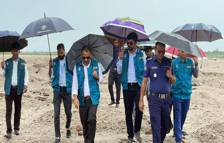 সিলেটে নজিরবিহীন সাদা পাথর লুটপাটের ঘটনা তদন্তে মাঠে নেমেছে দুর্নীতি দমন কমিশন (দুদক)। ছবি: আহমেদ জামিল