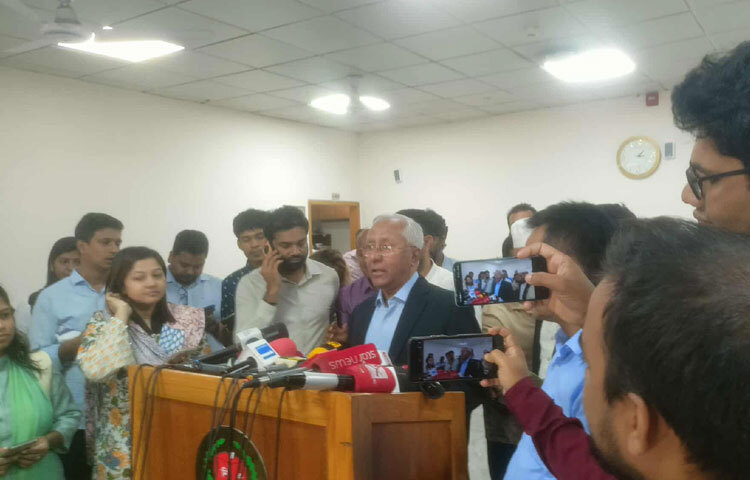 ত্রয়োদশ জাতীয় সংসদ নির্বাচন সামনে রেখে চূড়ান্ত নিবন্ধন পেলো জাতীয় নাগরিক পার্টিসহ (এনসিপি) তিনটি দল। ছবি: মফিজুল সাদিক