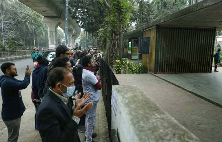 শরিফ ওসমান হাদি শুধু একজন রাজনৈতিক ব্যক্তিত্বই নয়; তিনি ছিলেন শিক্ষার্থী আন্দোলনের এক উজ্জ্বল প্রতীক। তার জীবন, সংগ্রাম এবং নেতৃত্বের গল্প নতুন প্রজন্মের জন্য অনুপ্রেরণার উৎস।